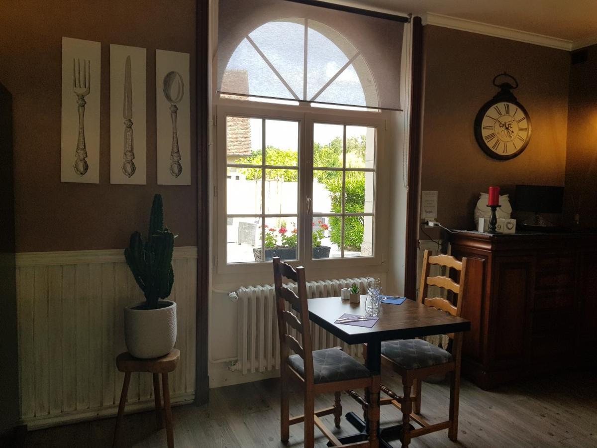 Hotel Restaurant Le Moulin De La Renne Adults Only Proche Zoo De Beauval Thésée エクステリア 写真